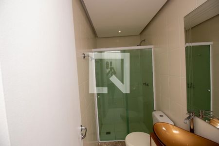 Apartamento à venda com 297m², 5 quartos e 3 vagasBanheiro social 2