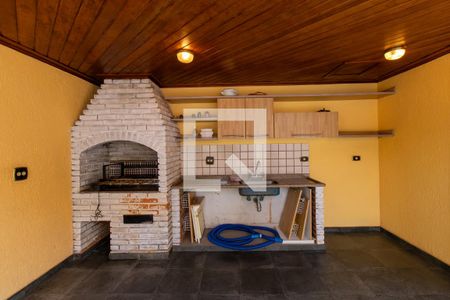 Casa de condomínio para alugar com 390m², 3 quartos e 6 vagasChurrasqueira