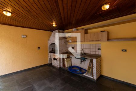 Casa de condomínio para alugar com 390m², 3 quartos e 6 vagasChurrasqueira