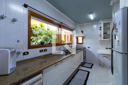 Casa de condomínio para alugar com 390m², 3 quartos e 6 vagasCozinha