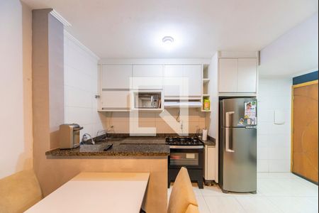 Apartamento à venda com 51m², 2 quartos e 1 vaga Apartamento à venda com 51m², 2 quartos e 1 vagaCozinha