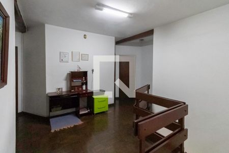 Corredor de casa à venda com 4 quartos, 300m² em Planalto, Belo Horizonte