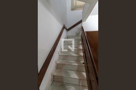 Escada de casa à venda com 4 quartos, 300m² em Planalto, Belo Horizonte