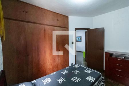 Casa à venda com 300m², 4 quartos e 3 vagas Casa à venda com 300m², 4 quartos e 3 vagasQuarto 3