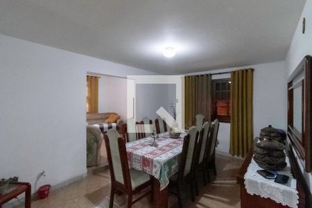 Casa à venda com 300m², 4 quartos e 3 vagas Casa à venda com 300m², 4 quartos e 3 vagasCopa