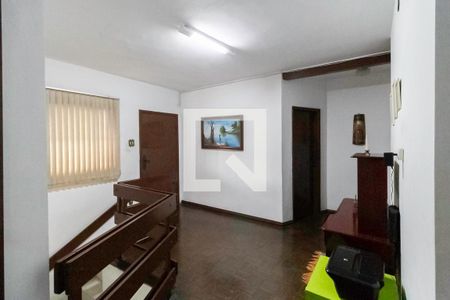 Casa à venda com 300m², 4 quartos e 3 vagas Casa à venda com 300m², 4 quartos e 3 vagasCorredor