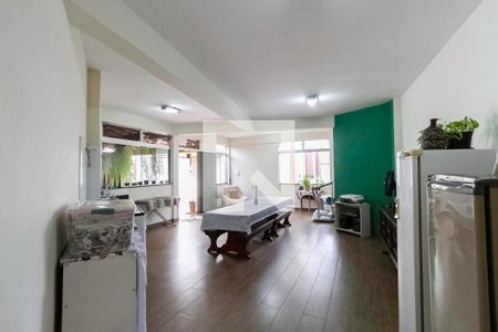 Casa à venda com 300m², 4 quartos e 3 vagas Casa à venda com 300m², 4 quartos e 3 vagasÁrea Gourmet