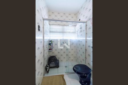 Casa à venda com 300m², 4 quartos e 3 vagas Casa à venda com 300m², 4 quartos e 3 vagasBanheiro da suíte