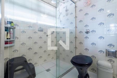 Casa à venda com 300m², 4 quartos e 3 vagas Casa à venda com 300m², 4 quartos e 3 vagasBanheiro da suíte