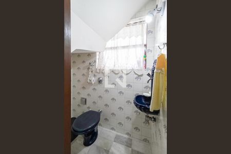 Lavabo de casa à venda com 4 quartos, 300m² em Planalto, Belo Horizonte