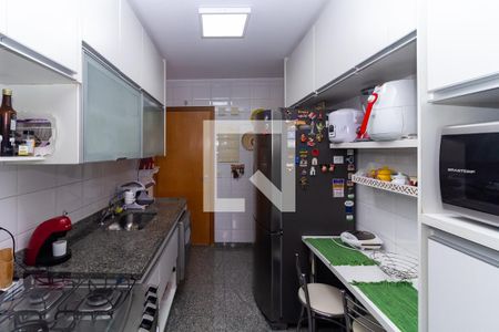 Apartamento à venda com 127m², 3 quartos e 2 vagas Apartamento à venda com 127m², 3 quartos e 2 vagasCozinha