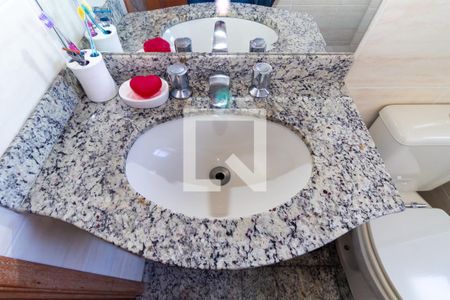 Apartamento à venda com 127m², 3 quartos e 2 vagas Apartamento à venda com 127m², 3 quartos e 2 vagasBanheiro 2