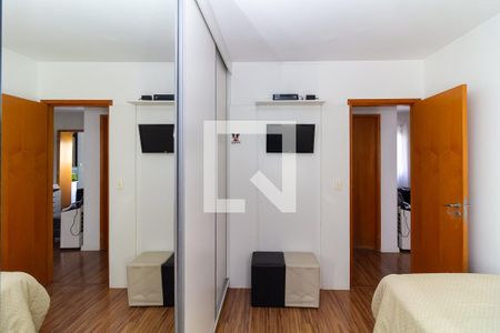 Apartamento à venda com 127m², 3 quartos e 2 vagas Apartamento à venda com 127m², 3 quartos e 2 vagasQuarto 1