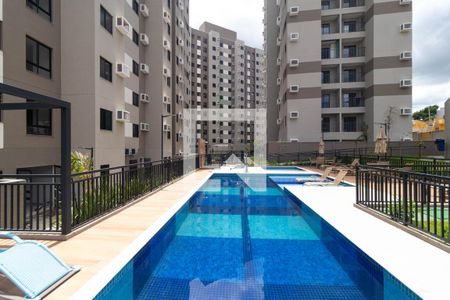 Apartamento para alugar com 55m², 2 quartos e 1 vaga Apartamento para alugar com 55m², 2 quartos e 1 vagaÁrea comum - Piscina