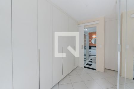 Apartamento à venda com 92m², 3 quartos e 1 vagaCloset da suíte 1