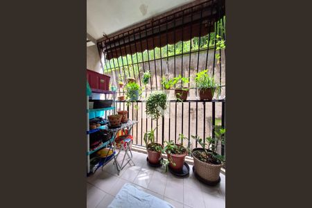 Apartamento à venda com 100m², 3 quartos e 1 vaga Apartamento à venda com 100m², 3 quartos e 1 vagaVaranda da Suíte