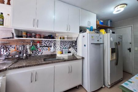 Apartamento à venda com 100m², 3 quartos e 1 vaga Apartamento à venda com 100m², 3 quartos e 1 vagaCozinha