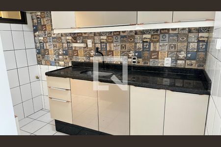Apartamento à venda com 250m², 5 quartos e 2 vagas Apartamento à venda com 250m², 5 quartos e 2 vagasCozinha