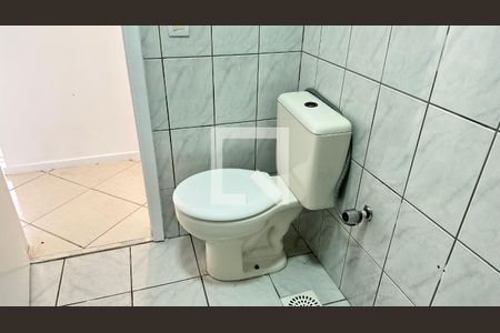 Apartamento à venda com 250m², 5 quartos e 2 vagas Apartamento à venda com 250m², 5 quartos e 2 vagasBanheiro