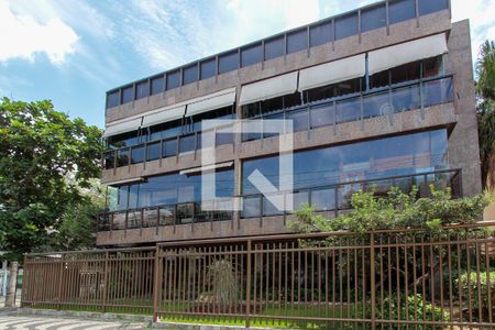 Apartamento à venda com 154m², 3 quartos e 2 vagasFachada