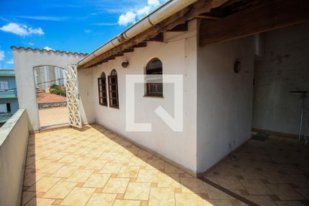 Casa para alugar com 320m², 4 quartos e 1 vaga Casa para alugar com 320m², 4 quartos e 1 vagaÁrea comum