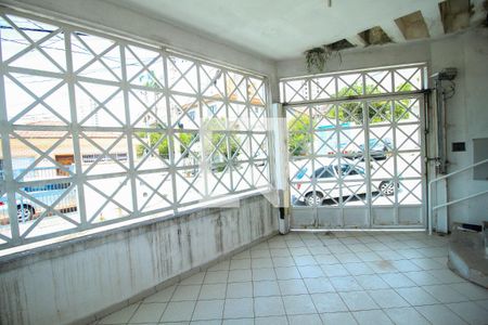 Casa para alugar com 320m², 4 quartos e 1 vaga Casa para alugar com 320m², 4 quartos e 1 vagaÁrea comum