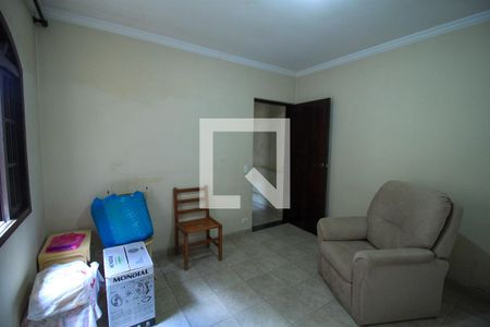 Casa para alugar com 320m², 4 quartos e 1 vaga Casa para alugar com 320m², 4 quartos e 1 vagaQuarto 3