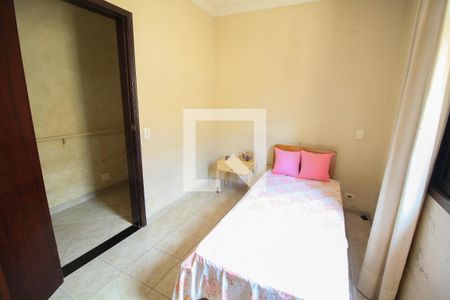 Casa para alugar com 320m², 4 quartos e 1 vaga Casa para alugar com 320m², 4 quartos e 1 vagaQuarto 2