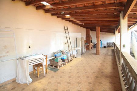 Casa para alugar com 320m², 4 quartos e 1 vaga Casa para alugar com 320m², 4 quartos e 1 vagaÁrea comum