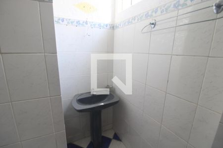 Casa à venda com 230m², 4 quartos e 2 vagasBanheiro