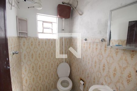 Casa à venda com 230m², 4 quartos e 2 vagasCasa 2 - Banheiro