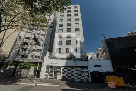 Studio para alugar com 29m², 1 quarto e 1 vaga Studio para alugar com 29m², 1 quarto e 1 vagaFachada