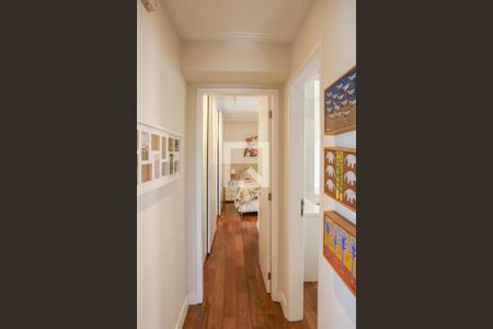 Apartamento à venda com 143m², 3 quartos e 2 vagasCorredor