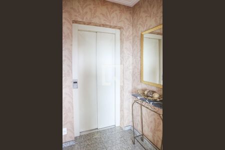 Apartamento à venda com 143m², 3 quartos e 2 vagasHall do Elevador