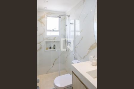 Apartamento à venda com 143m², 3 quartos e 2 vagasBanheiro da Suíte 2