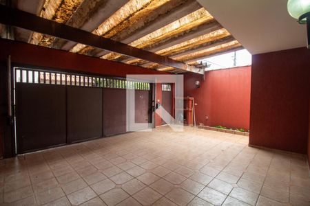 Casa à venda com 147m², 3 quartos e 2 vagas Casa à venda com 147m², 3 quartos e 2 vagasGaragem