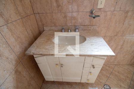 Casa à venda com 147m², 3 quartos e 2 vagas Casa à venda com 147m², 3 quartos e 2 vagasBanheiro