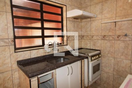 Casa à venda com 147m², 3 quartos e 2 vagas Casa à venda com 147m², 3 quartos e 2 vagasCozinha