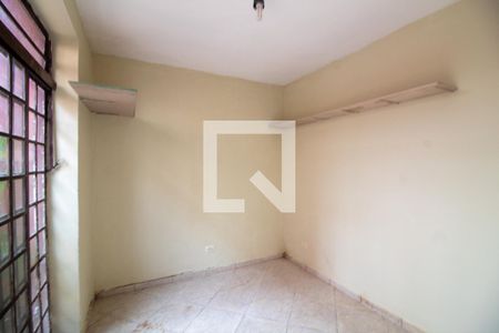 Casa à venda com 147m², 3 quartos e 2 vagas Casa à venda com 147m², 3 quartos e 2 vagasEscritório