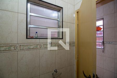 Casa à venda com 147m², 3 quartos e 2 vagas Casa à venda com 147m², 3 quartos e 2 vagasBanheiro de Serviço