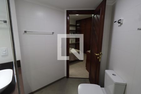 Apartamento à venda com 176m², 4 quartos e 2 vagasBanheiro da Suíte 2