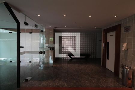 Apartamento à venda com 176m², 4 quartos e 2 vagasHall social