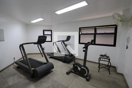 Apartamento à venda com 176m², 4 quartos e 2 vagasÁrea comum - Academia