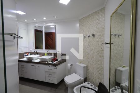 Apartamento à venda com 176m², 4 quartos e 2 vagasBanheiro da Suíte 