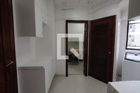 Apartamento à venda com 176m², 4 quartos e 2 vagasÁrea de Serviço