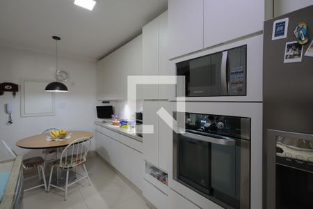 Apartamento à venda com 176m², 4 quartos e 2 vagasCozinha