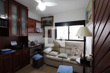 Apartamento à venda com 176m², 4 quartos e 2 vagasQuarto 2