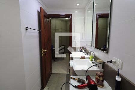 Apartamento à venda com 176m², 4 quartos e 2 vagasBanheiro da Suíte 