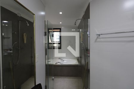 Apartamento à venda com 176m², 4 quartos e 2 vagasBanheiro da Suíte 