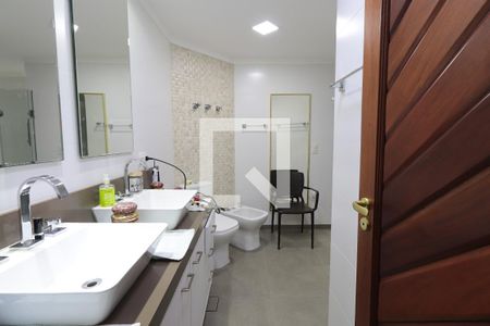 Apartamento à venda com 176m², 4 quartos e 2 vagasBanheiro da Suíte 